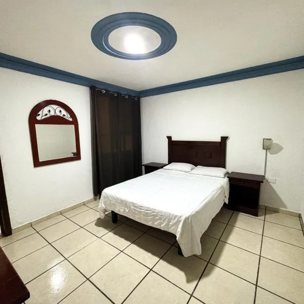 Hotel paseo de la montaña, hotel in Silao