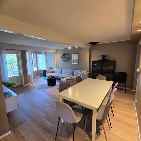 Nice and spacious apartment in a quiet area, hotel in Tromsø