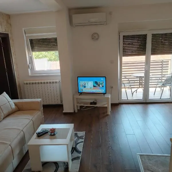 Dom apartmani, hotel in Kragujevac