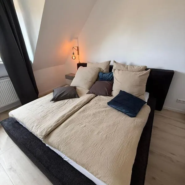 Modernes City-Apartment Mülheim - Küche, Smart-TV, schnelles WLAN, Nähe Essen & Düsseldorf, hotel v destinaci Mülheim an der Ruhr