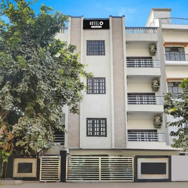 Hotel O Gol Park Atala, hotel in Prayagraj