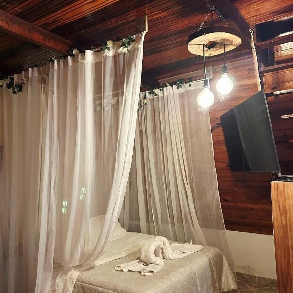 Chalé Romântico Salesópolis - banheira de hidromassagem e condomínio resort - Foto 2
