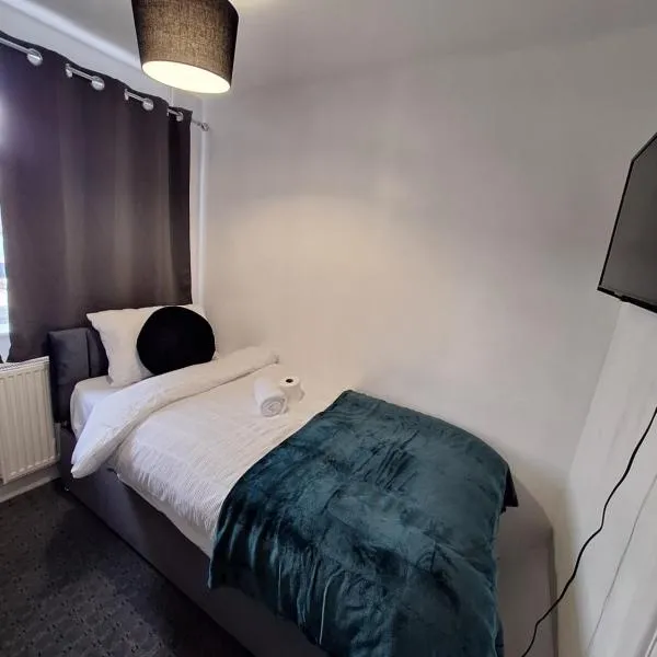 Florina house, hotel in Little Hulton