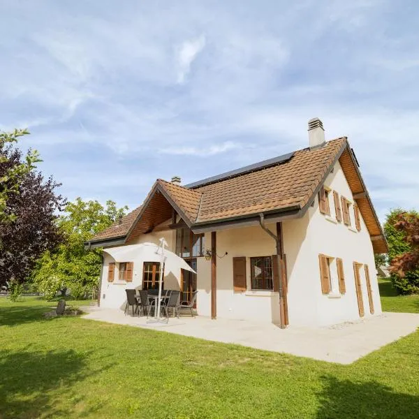 Villa la Ville 7 places, Hotel in Chavornay