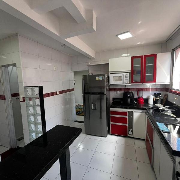Itapuã - 4 Minutos da Praia - Apartamento Espaçoso - 3 Quartos - Foto 4