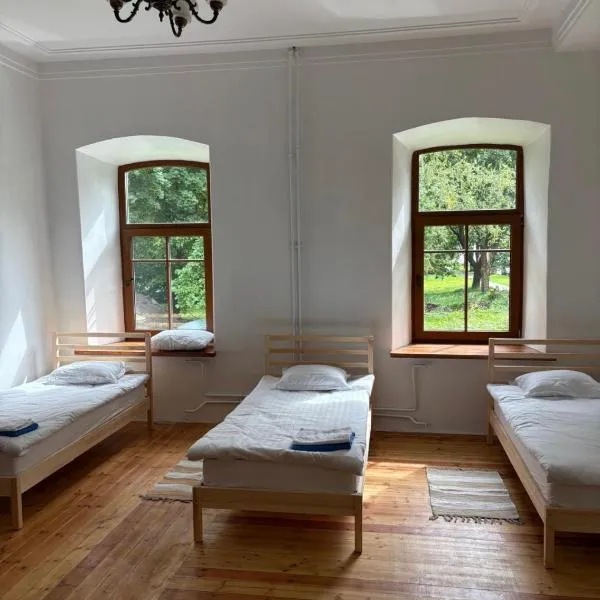 Ravelin, hotel in Narva