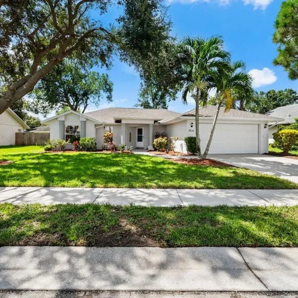 Grand opening Vacation rental single family home, hotel v mestu Bradenton