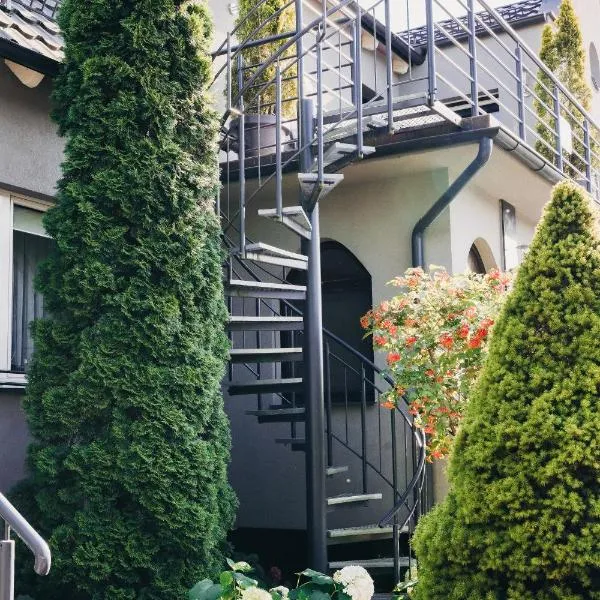 POKOJE GOŚCINNE IRGA, hotel in Starogard Gdański