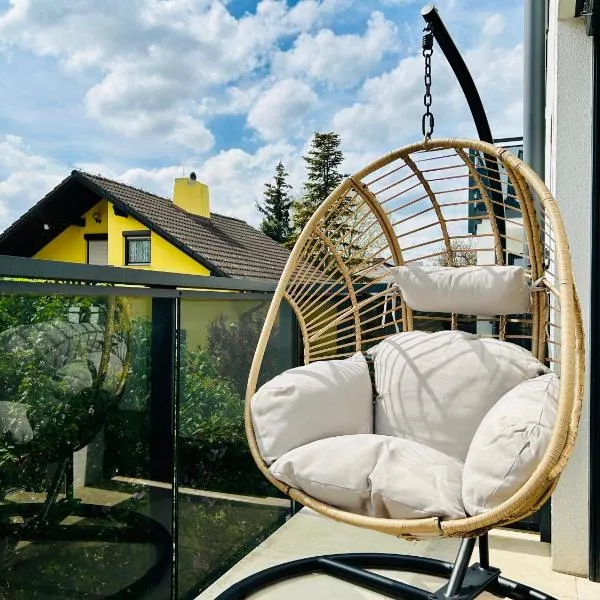 Modern Apartment with Free Parking, hotel in Vienna