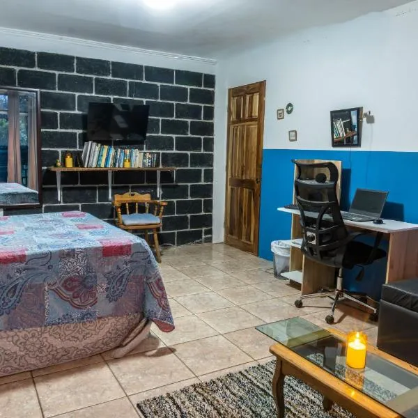 31M Studio Apartment, hotel a Heredia