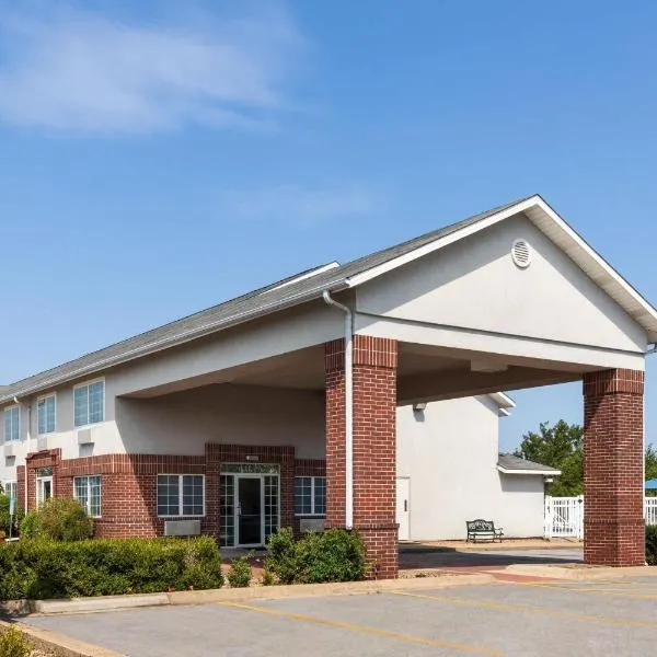 Days Inn by Wyndham Mountain Home, hotel di Mountain Home