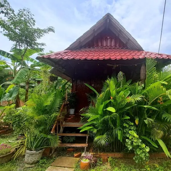Savet Family Homestay & Tour, hotel in Battambang