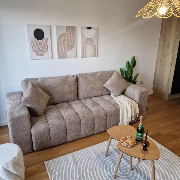 Luxury Escape, 4 people, 6 min from Disneyland Paris, khách sạn ở Montévrain