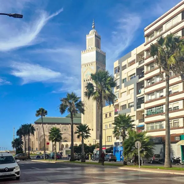 Apartment Casa Marina - Borgone, Ocean & Hassan II Views, hotel in Casablanca