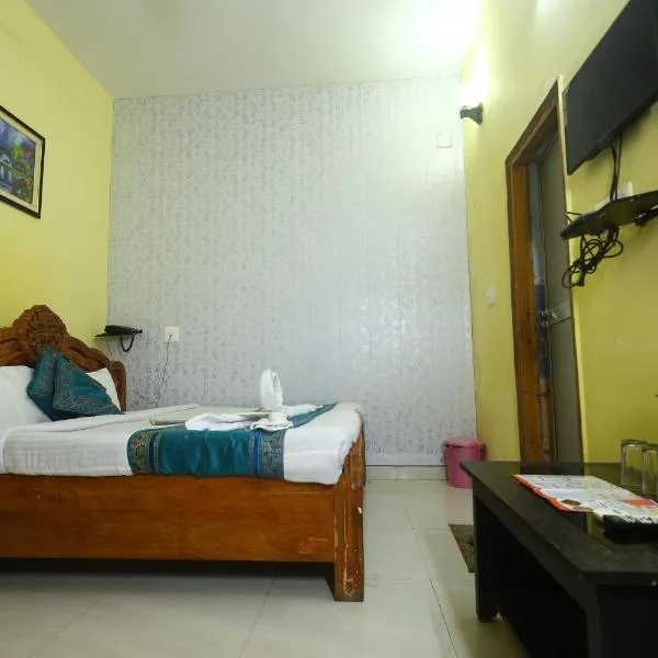 ANAND LOK VATIKA, hotel in Rājgīr