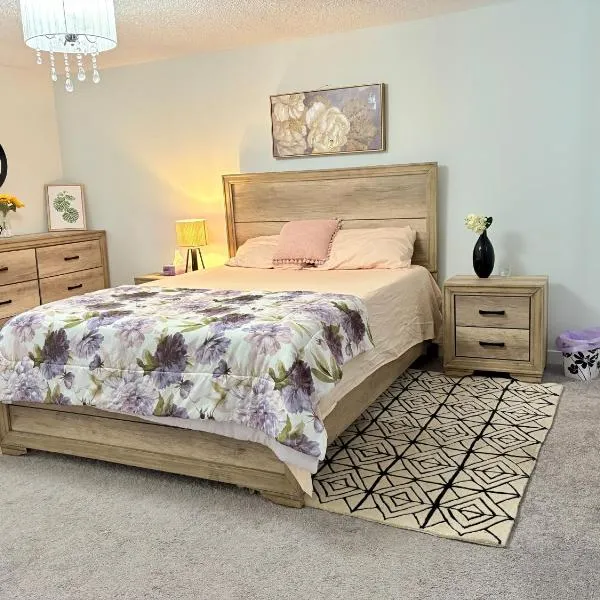 210 Bertrand St, hotel in Winnipeg