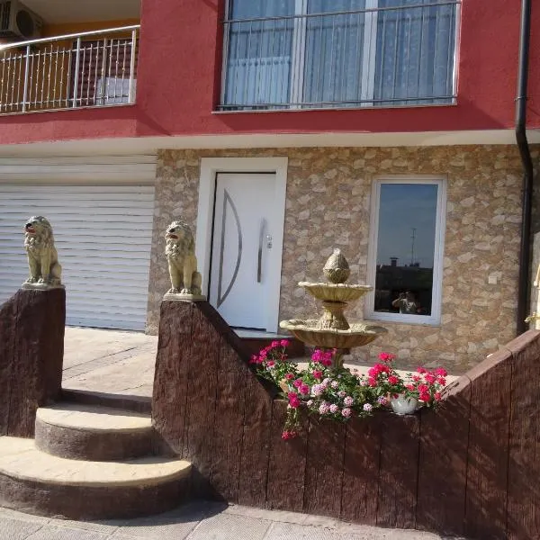 The Sea Lions Guest House, hotel v destinaci Tsarevo