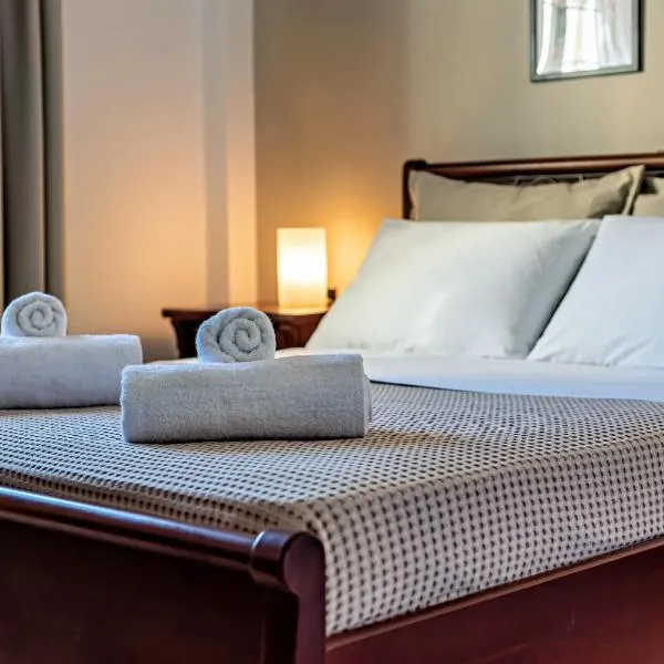 Dioni Apartments, hotel in Plataria
