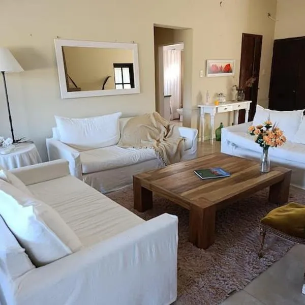 Posada El Descanso, hotel in Mercedes