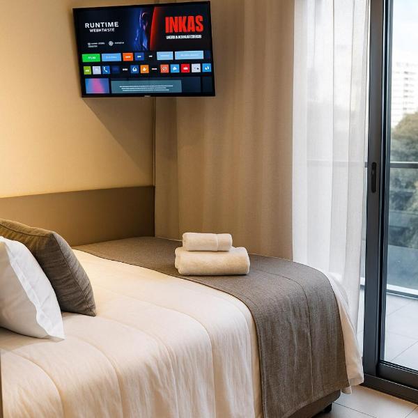 Flat 426 a poucos passos do metrô- paraíso começo da AV Paulista SP