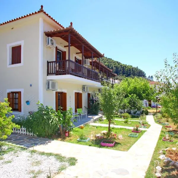 Sklavos Studios, hotel in Neo Klima