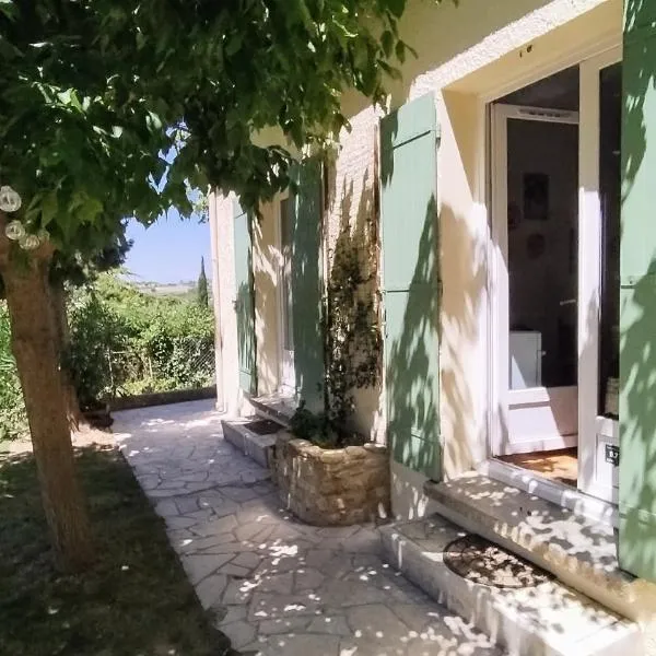 Mes Maisons - Holiday Villa in Drome Provencale - Villa Bellevue Venterol 26110, hotel en Venterol