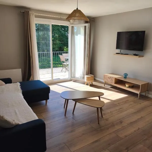 Gîte du Bois, ξενοδοχείο σε Viry-Noureuil