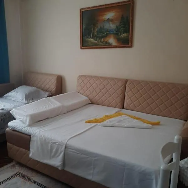 Gezimi Apartament, hotel en Korçë