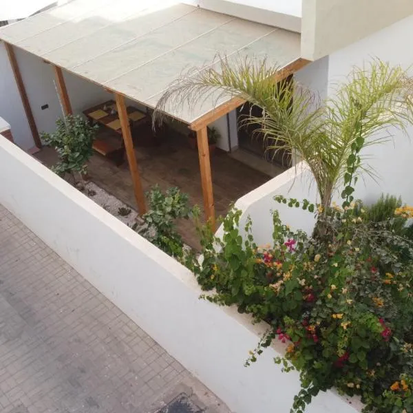 Surf and Stay Villa Anza Taghazout Tamraght, hotel in Agadir