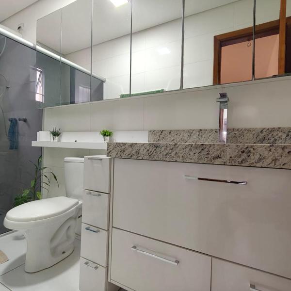 Casa de 3 quartos com ares-condicionados - Foto 3
