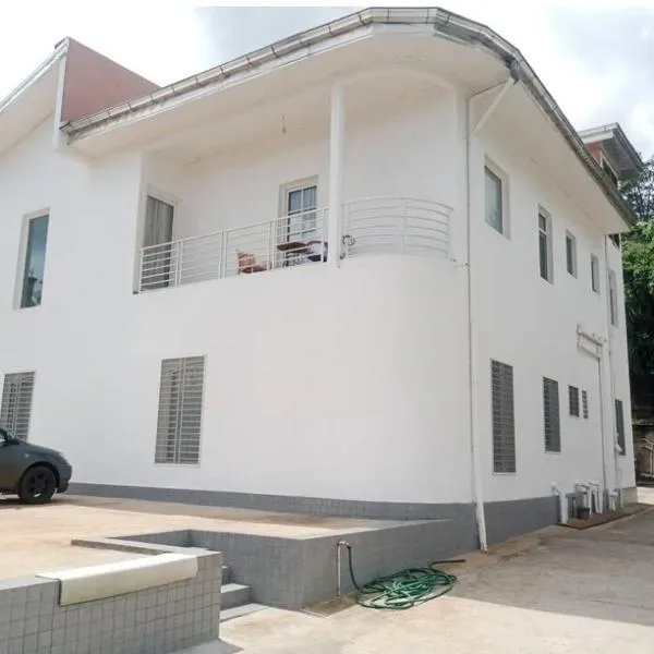 La Maison Blanche, hotell sihtkohas Bafoussam