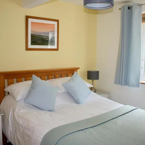 The Nestle - A Romantic Rural Retreat, hotel a Ilminster