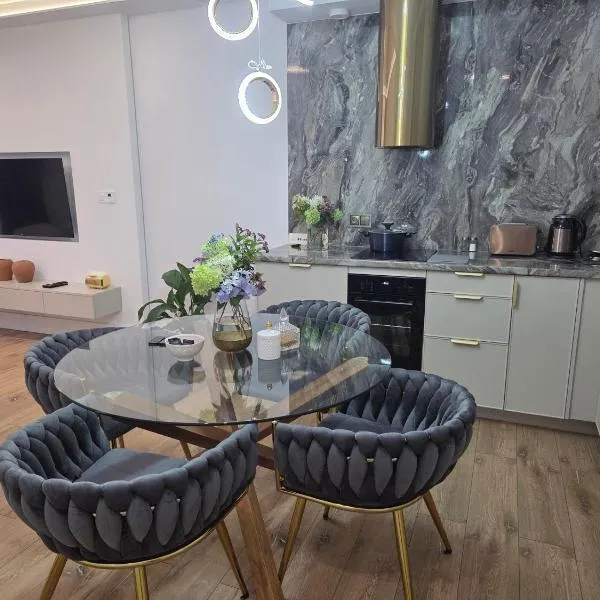 Apartament Kwiatowy DeLux, hotel a Sanok