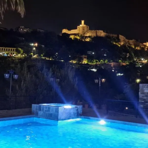 Cumaku Boutique Hotel & Spa, hotel in Gjirokastër