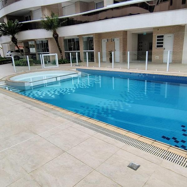 Apartamento alto padrão - 3 quartos a 150m da praia - Foto 4
