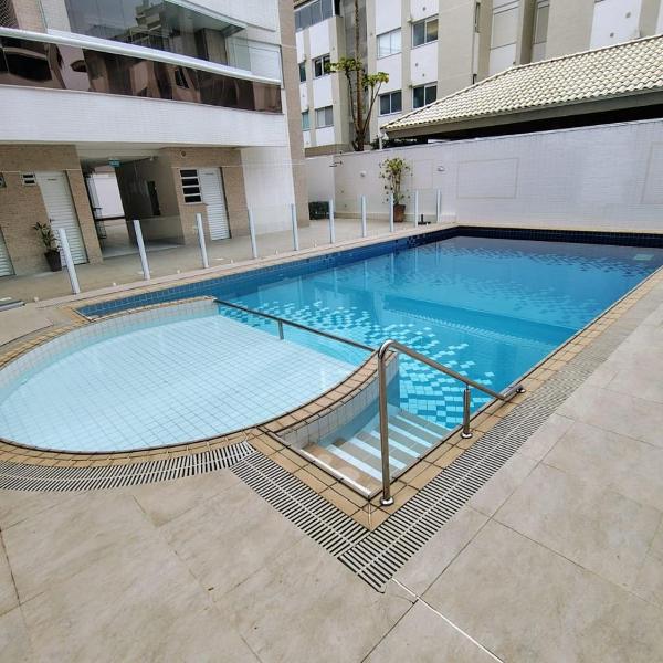 Apartamento alto padrão - 3 quartos a 150m da praia