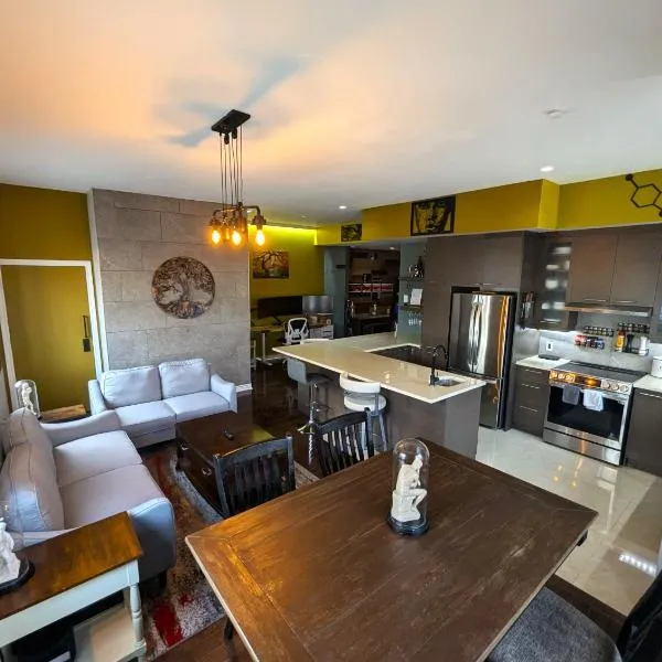 The Modern Stays, hotel in Montréal