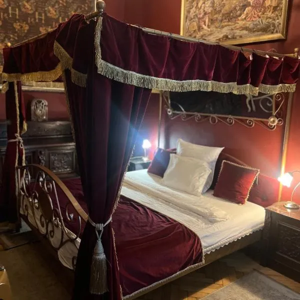 Classic Love Story in Old Cluj III, hotel in Cluj-Napoca