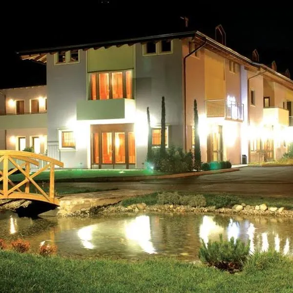 Hotel da Rita，Condino的飯店