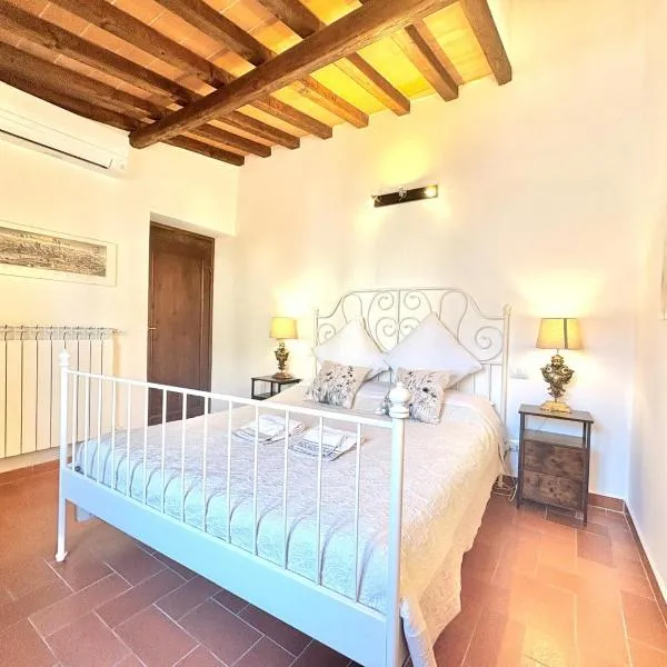 DaLu Florence apartment Lucilla - private car park 15 minutes to the city center, hotel in Florence