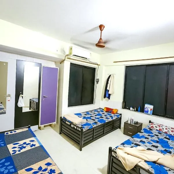 Ac Bed with breakfast At ovale naka ghodbunder road thane west, hotel di Thane