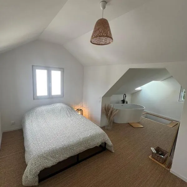 Maison cosy et jardin à 15 min de Strasbourg centre, хотел в Hoenheim