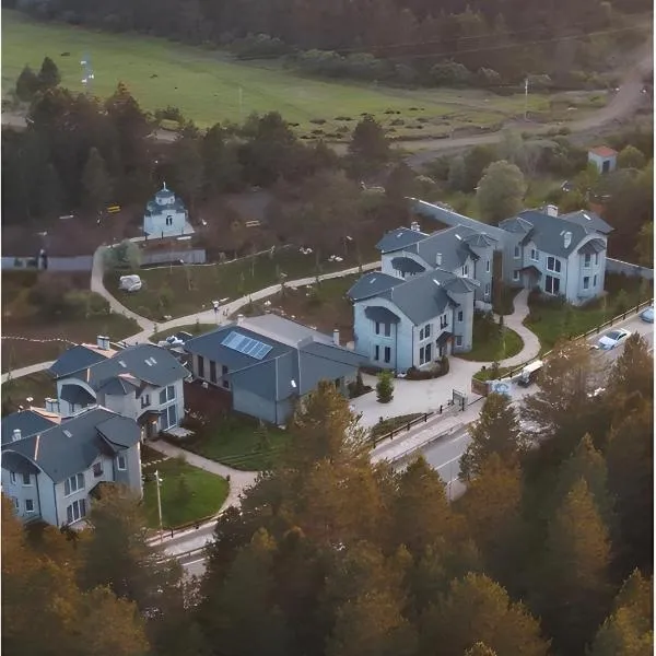 Ura e Kovacit Agrotourism, hotel in Voskopojë