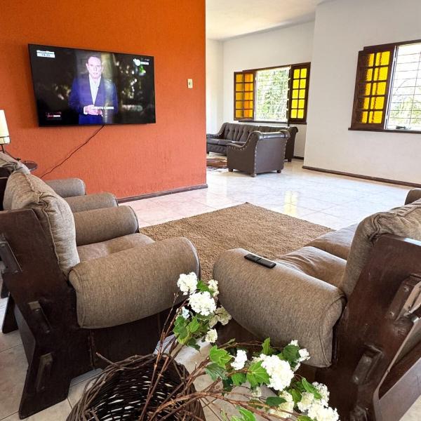 Charming Colonial Countryside Home with Wifi - Foto 5