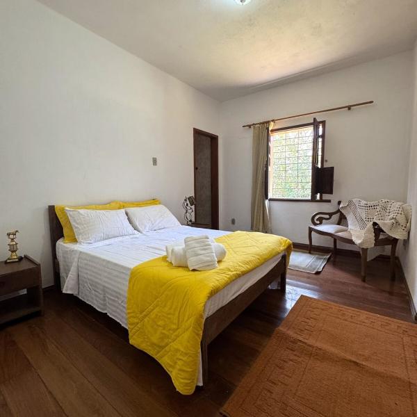 Charming Colonial Countryside Home with Wifi