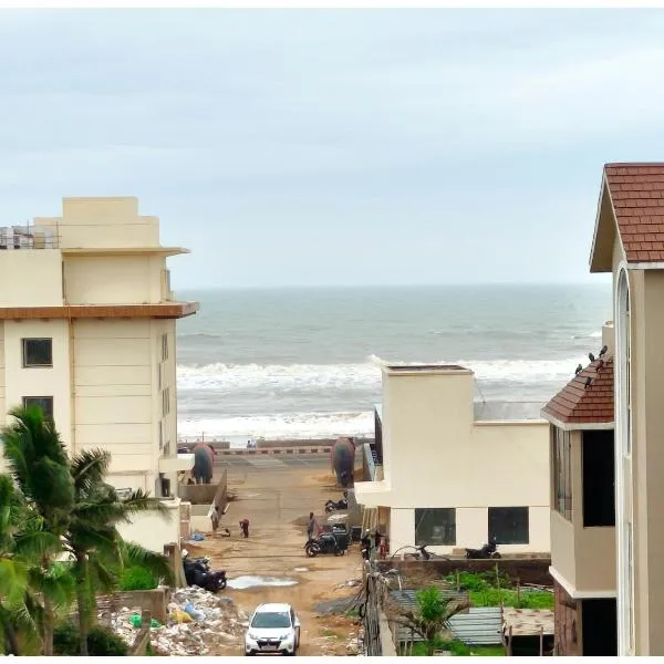 Hotel Pioneer Ashish Near Sea Beach And Jagannath Temple - Fully Air Condition with All Luxury # Luxuary Rooms With Attached-Balcony #wifi-Restaurant And Parking Facilities# Boutique Services - Top Hotel In Puri, hotel in Puri