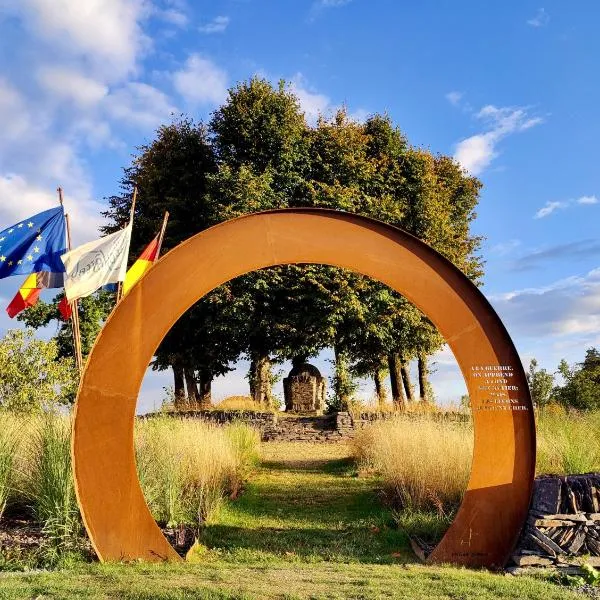 Terre - Le - Sart, hotel in Neufchâteau