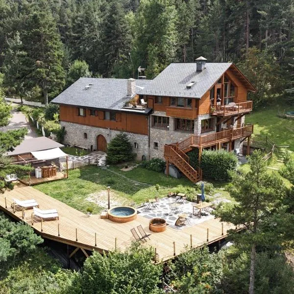 Minds & Mountains Eco Lodge, hotel in La Molina