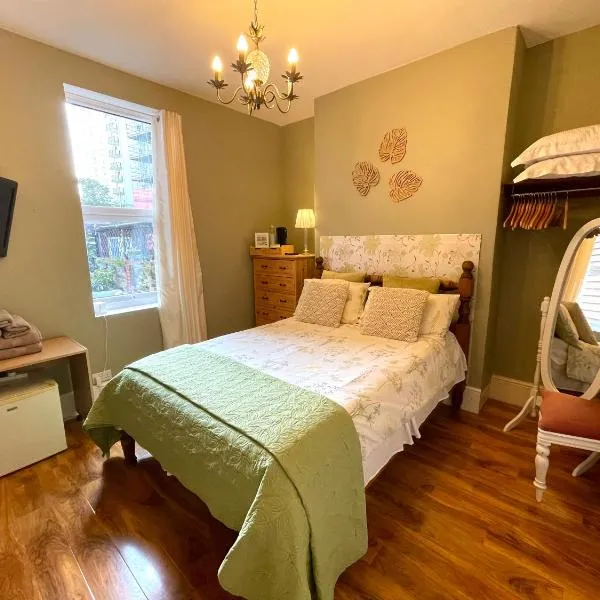 Victorian Rooms by Beach, hotel in Ramsgate
