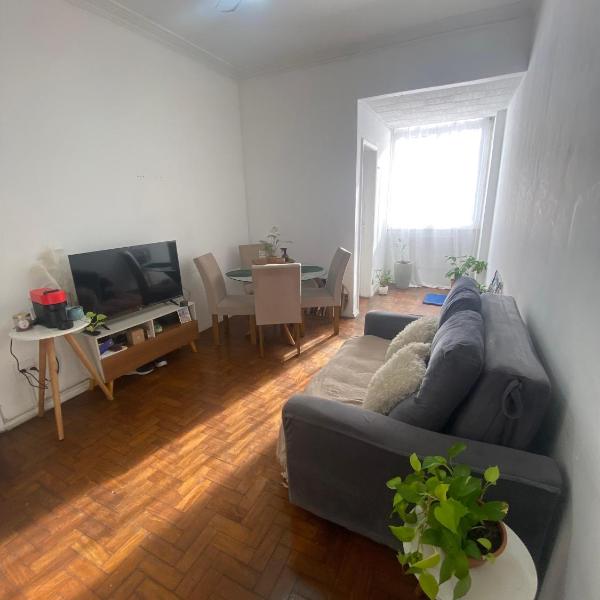 Quarto Charmoso em residência familiar a 1 quadra da praia - Foto 5